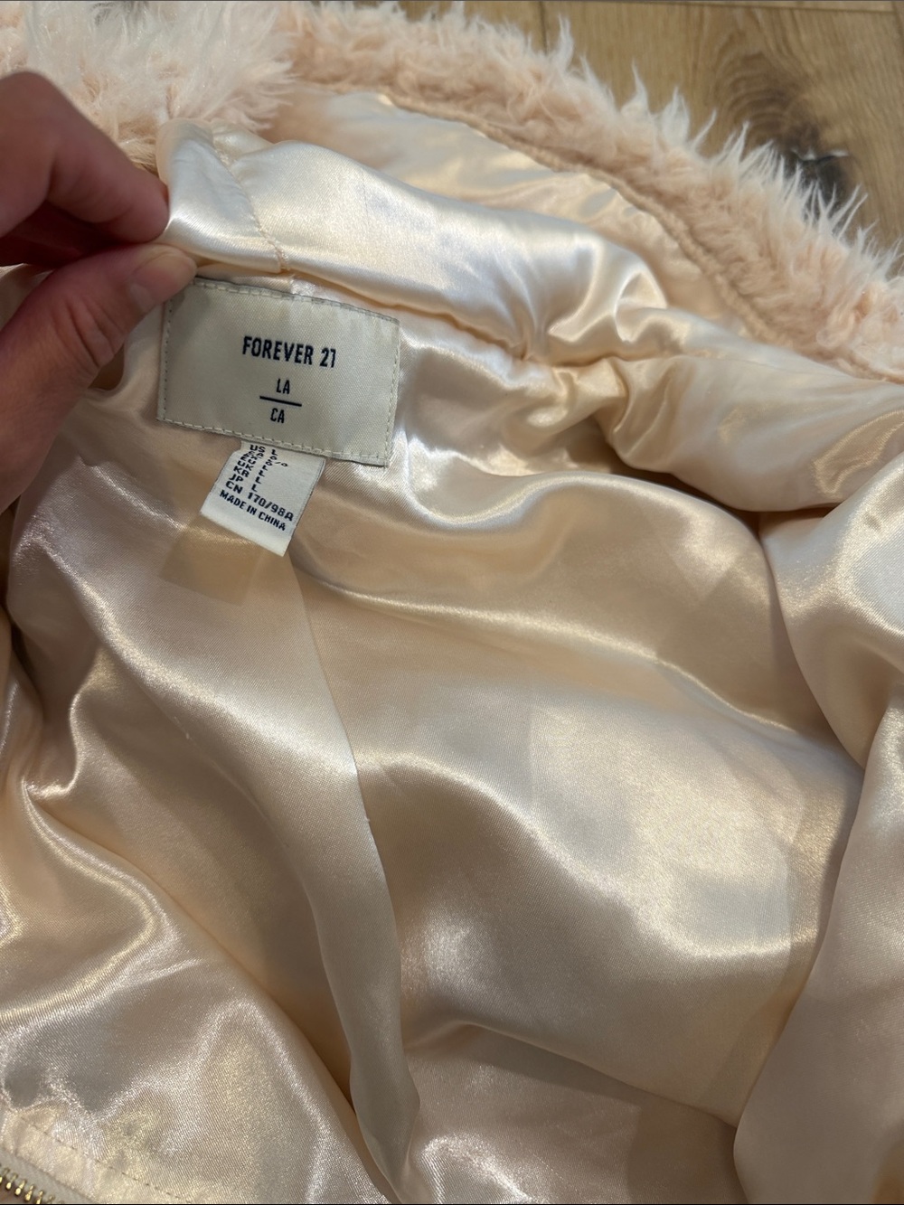 Makeup Forever Plush Teddy Hoodie Jacket - Blush Cream - Picture 4 of 4